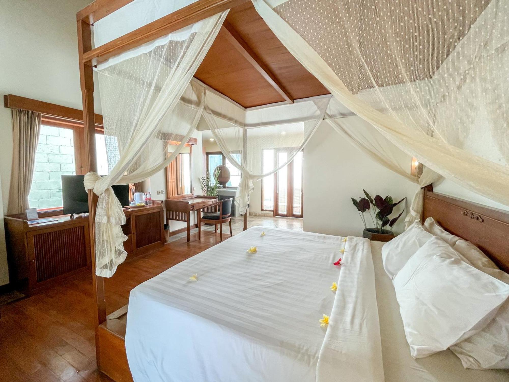 The Lagoon Bali Pool Hotel And Suites Legian Exteriér fotografie