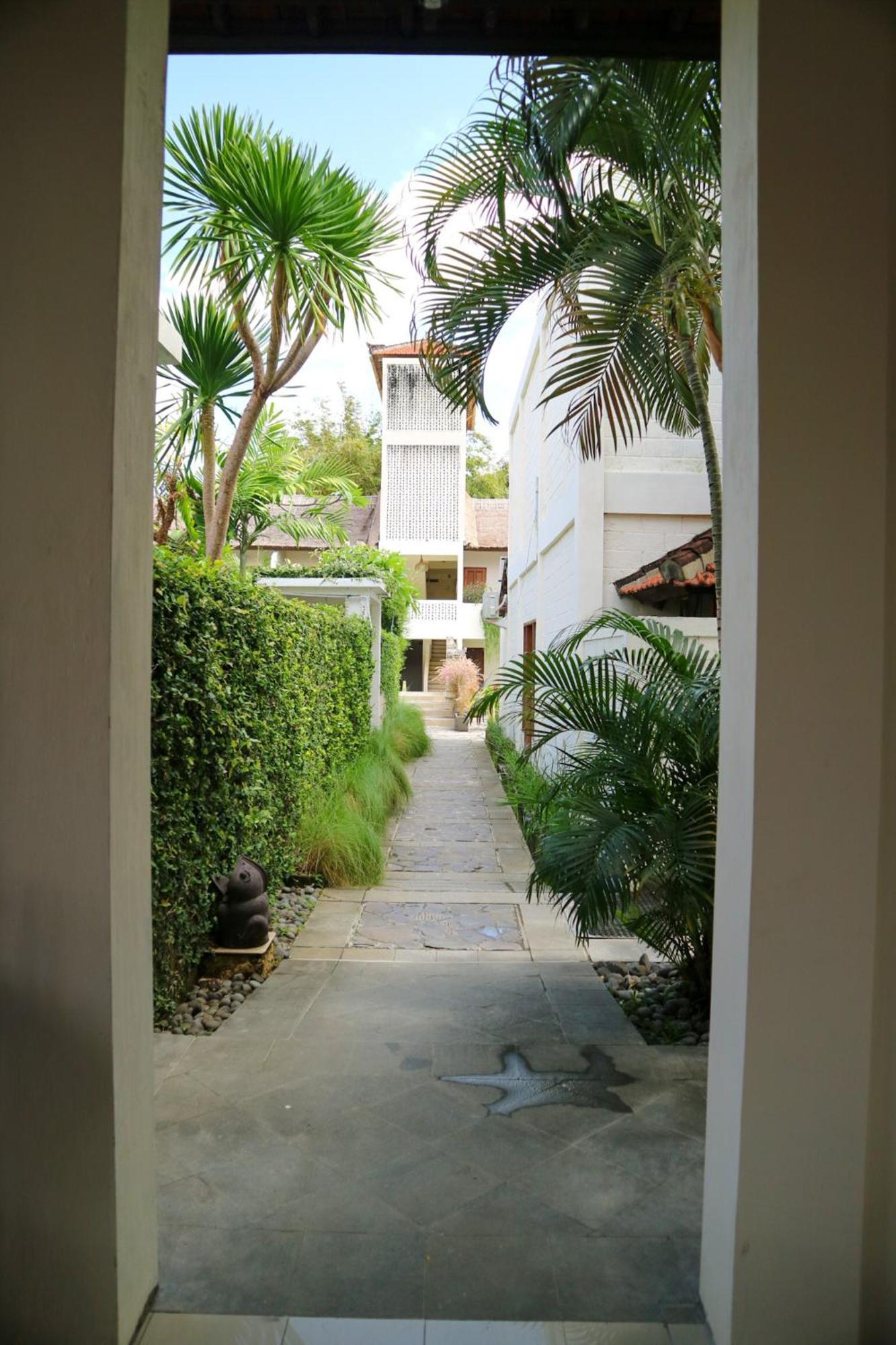 The Lagoon Bali Pool Hotel And Suites Legian Exteriér fotografie