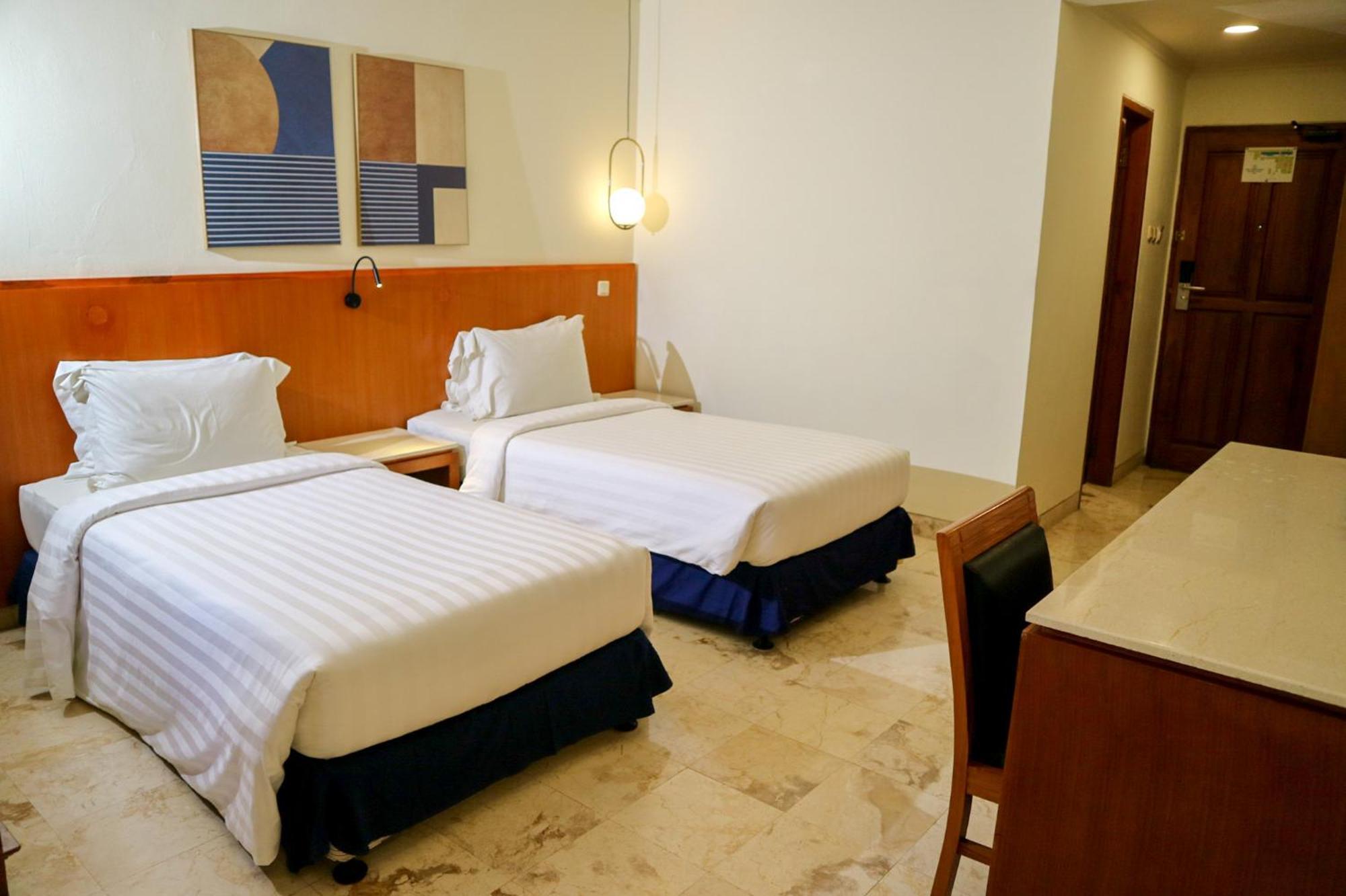 The Lagoon Bali Pool Hotel And Suites Legian Exteriér fotografie